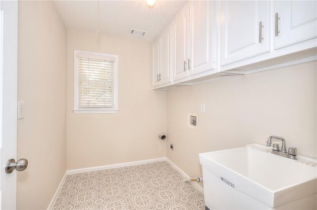 1252 Braeburn Drive, Lawrenceville, GA 30044