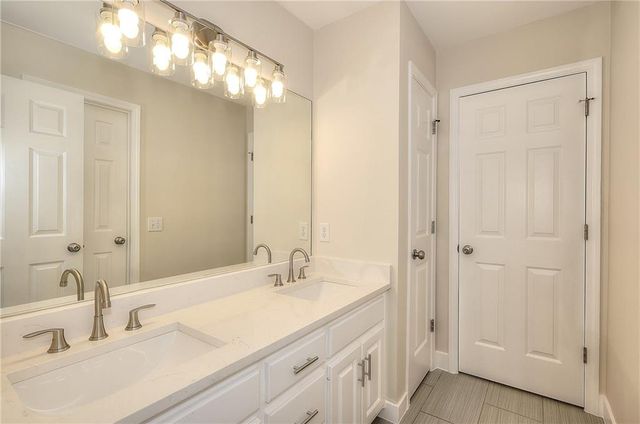 1252 Braeburn Drive, Lawrenceville, GA 30044