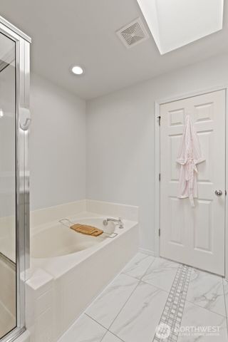 19 80th Drive NE, Lake Stevens, WA 98258