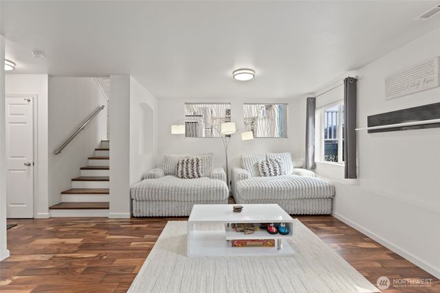 19 80th Drive NE, Lake Stevens, WA 98258