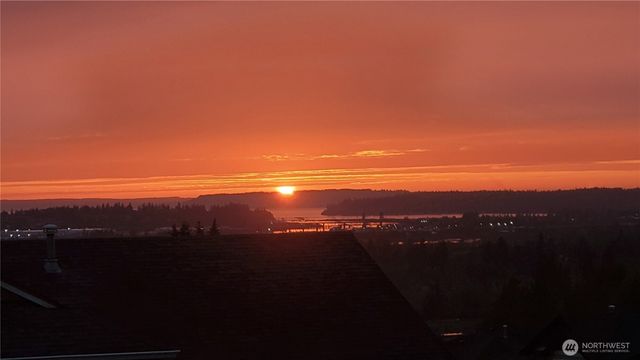 19 80th Drive NE, Lake Stevens, WA 98258