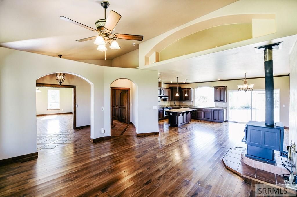 Image 10 of property listing at 73 Mcdevitt Creek Road, Tendoy, ID 83468