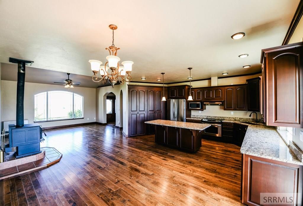 Image 9 of property listing at 73 Mcdevitt Creek Road, Tendoy, ID 83468