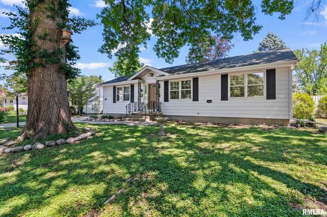 924 WESTVIEW Drive, Springfield, IL 62704