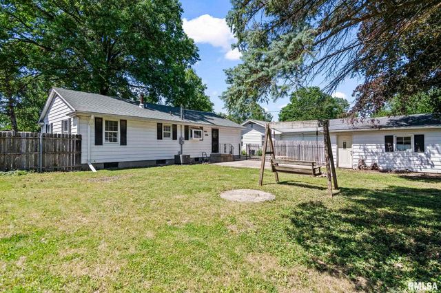 924 WESTVIEW Drive, Springfield, IL 62704