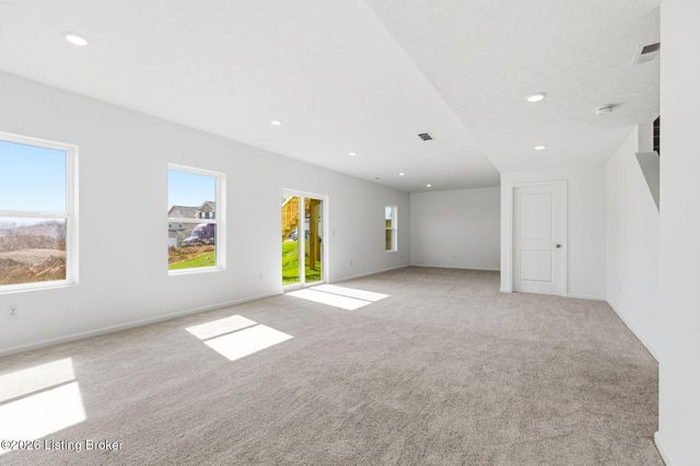 11725 Sandpiper Brook Ln, Louisville, KY 40229