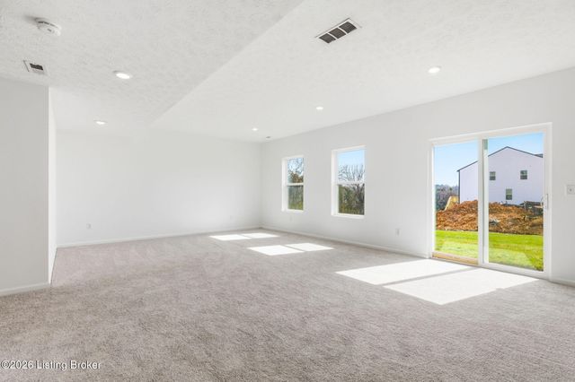 11725 Sandpiper Brook Ln, Louisville, KY 40229