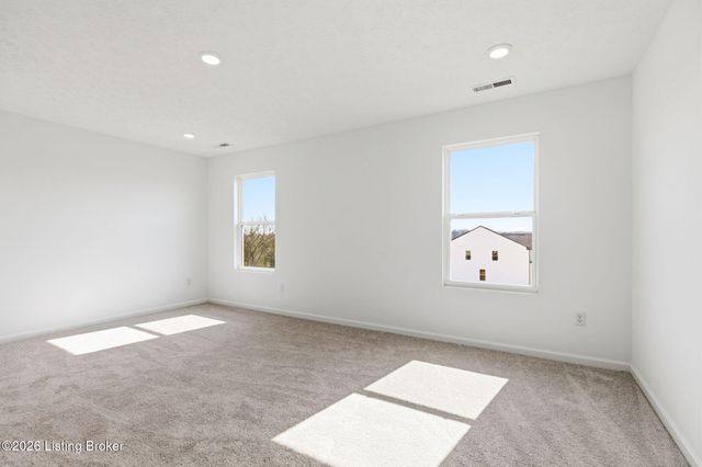 11725 Sandpiper Brook Ln, Louisville, KY 40229