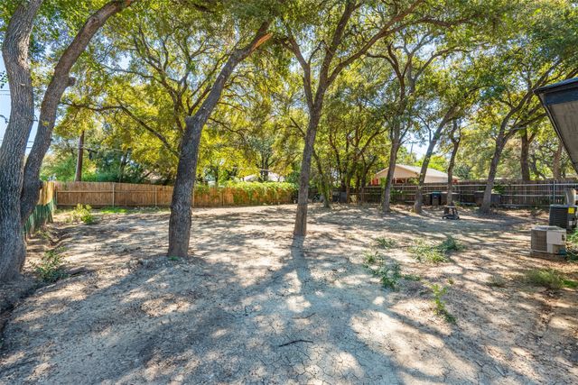 5914 Asbury Avenue A, Fort Worth, TX 76119