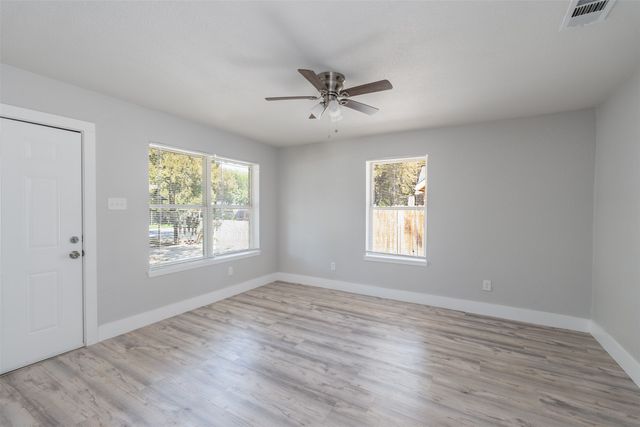 5914 Asbury Avenue A, Fort Worth, TX 76119