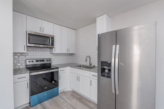 5914 Asbury Avenue A, Fort Worth, TX 76119