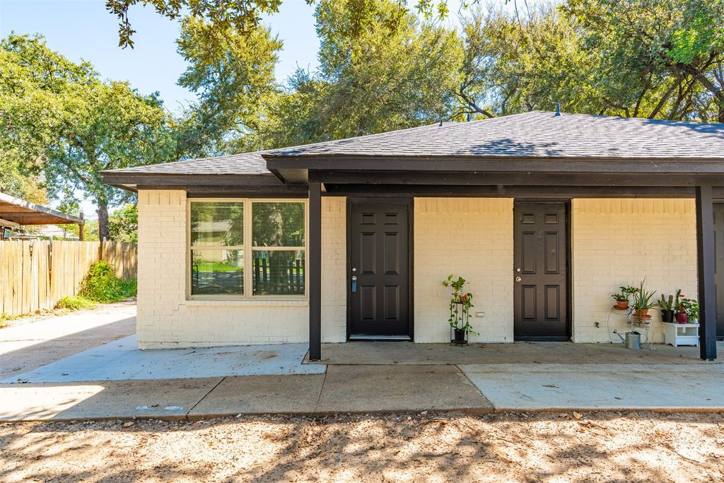 5914 Asbury Avenue A, Fort Worth, TX 76119