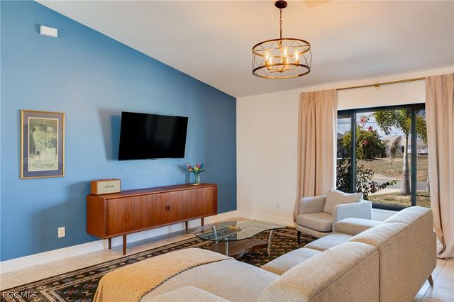 1421 NE 9th AVE, Cape Coral, FL 33909