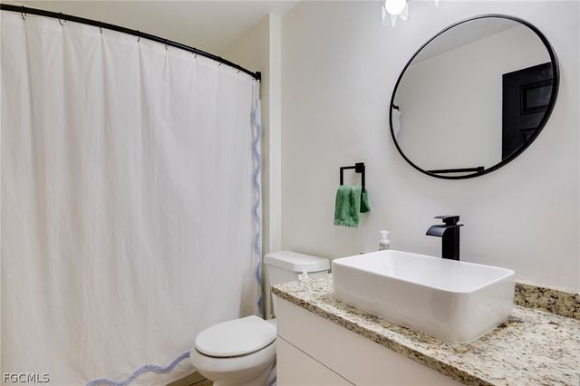 1421 NE 9th AVE, Cape Coral, FL 33909