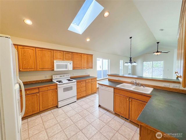 21621 65th Avenue Ct E, Spanaway, WA 98387