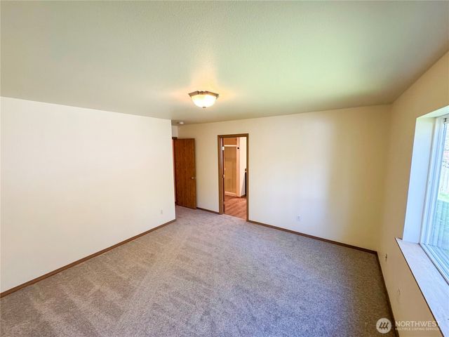 21621 65th Avenue Ct E, Spanaway, WA 98387