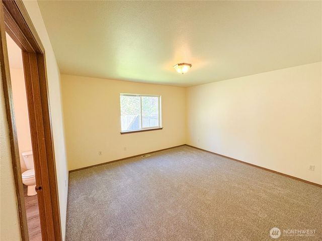 21621 65th Avenue Ct E, Spanaway, WA 98387