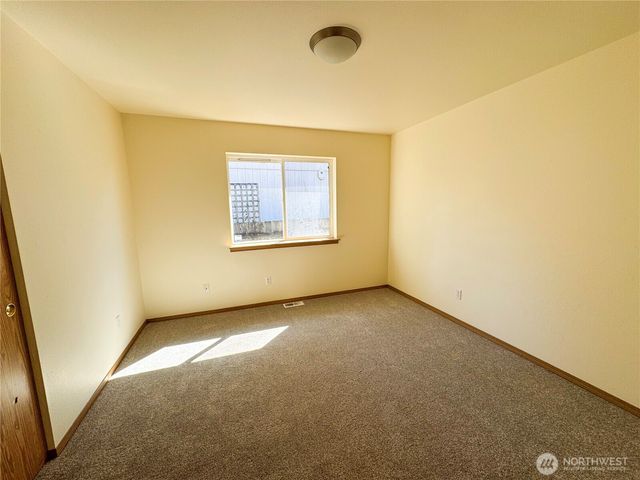 21621 65th Avenue Ct E, Spanaway, WA 98387