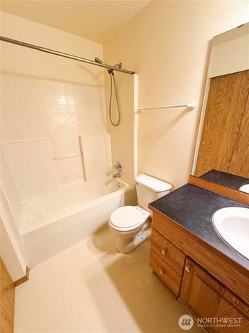 21621 65th Avenue Ct E, Spanaway, WA 98387