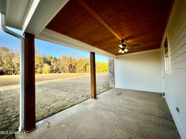 2532 Saint Charles Cove, Southaven, MS 38672