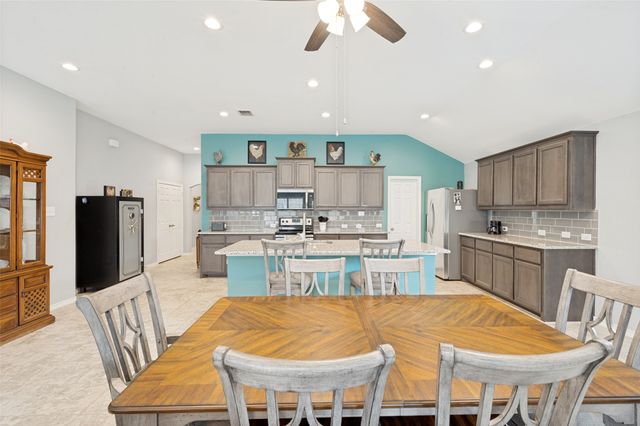3905 Bridle Path Lane, Sanger, TX 76266
