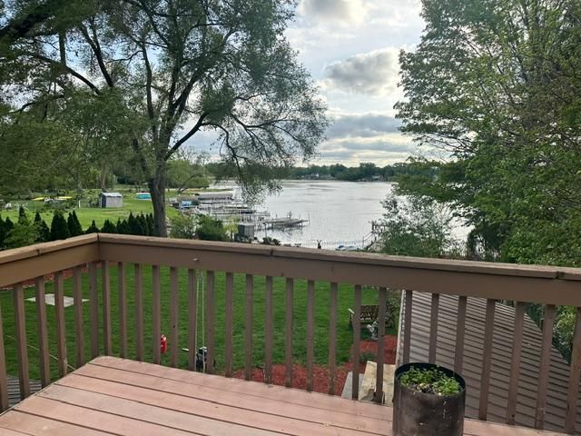 35098 N Edgewater Lane, Ingleside, IL 60041