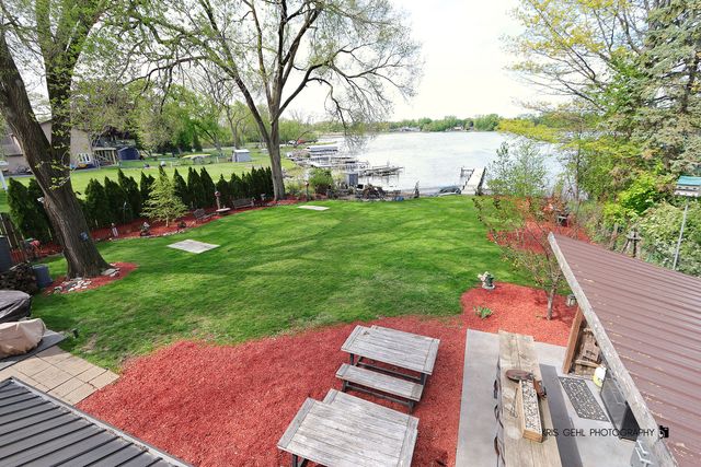 35098 N Edgewater Lane, Ingleside, IL 60041