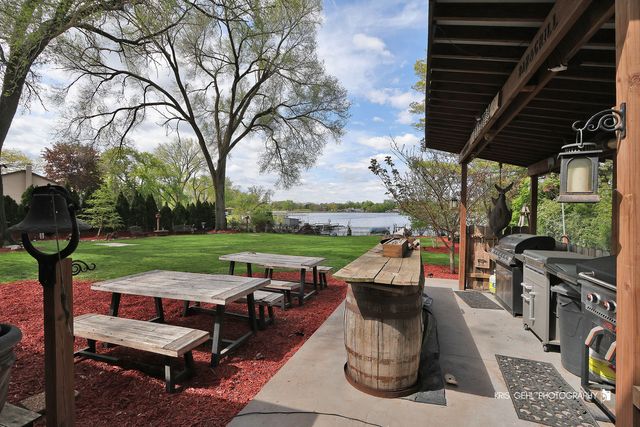 35098 N Edgewater Lane, Ingleside, IL 60041