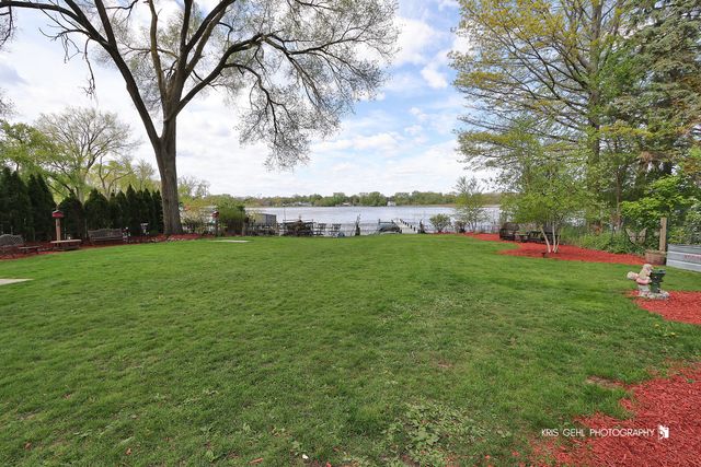35098 N Edgewater Lane, Ingleside, IL 60041