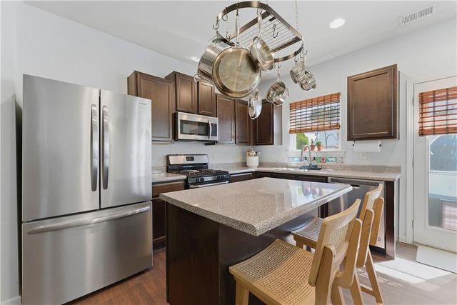 17 High Point Way, Hiram, GA 30141