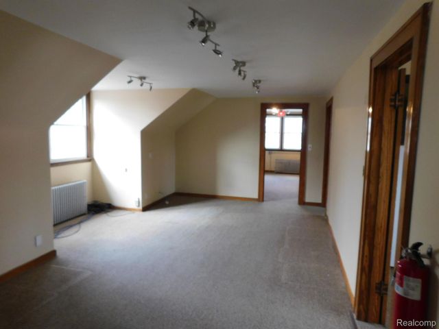 16259 E 9 MILE Road, Eastpointe, MI 48021