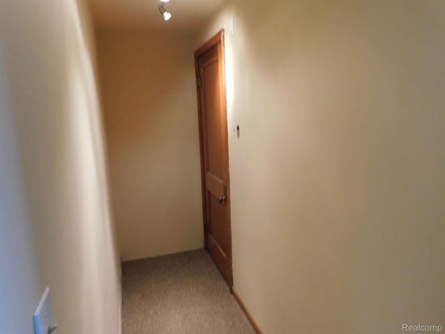 16259 E 9 MILE Road, Eastpointe, MI 48021