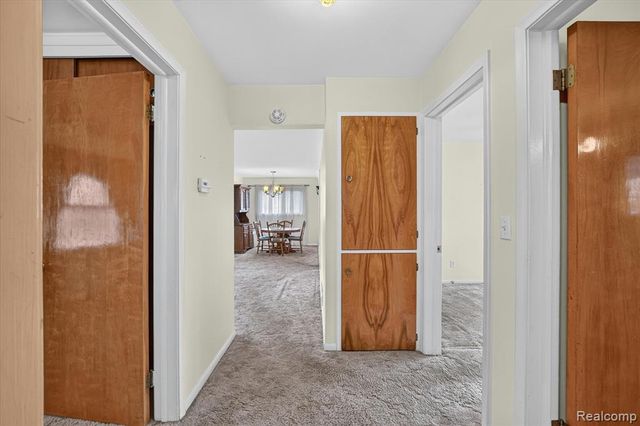32539 Washington Street, Livonia, MI 48150