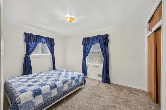 32539 Washington Street, Livonia, MI 48150