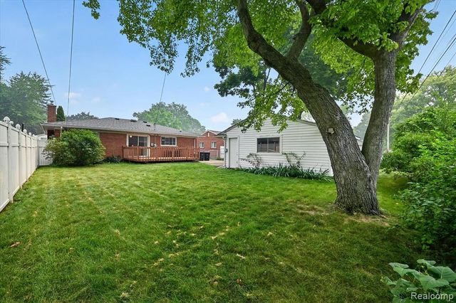 32539 Washington Street, Livonia, MI 48150