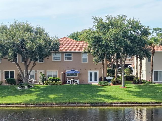 4302 Windmill Palm Way, Greenacres, FL 33463