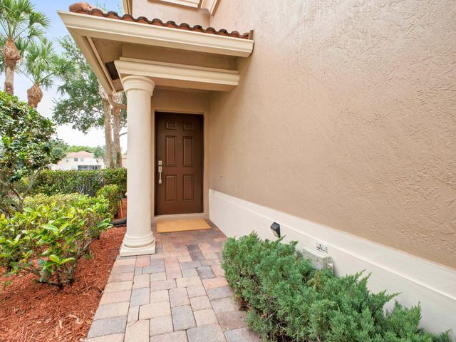 4302 Windmill Palm Way, Greenacres, FL 33463