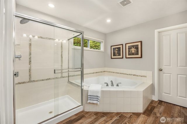 914 272nd Place SE, Sammamish, WA 98075
