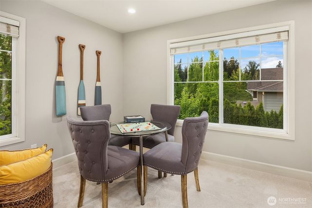 914 272nd Place SE, Sammamish, WA 98075