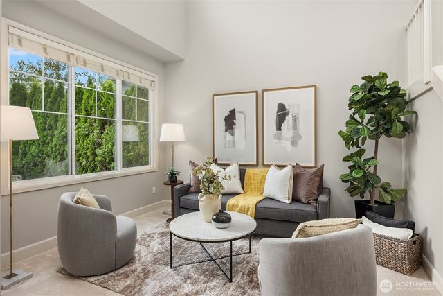 914 272nd Place SE, Sammamish, WA 98075
