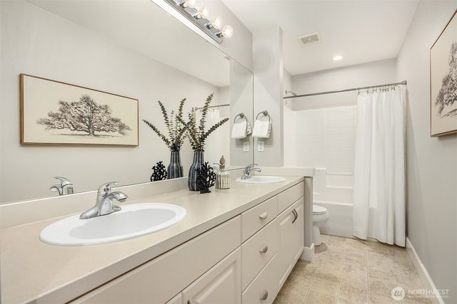 914 272nd Place SE, Sammamish, WA 98075