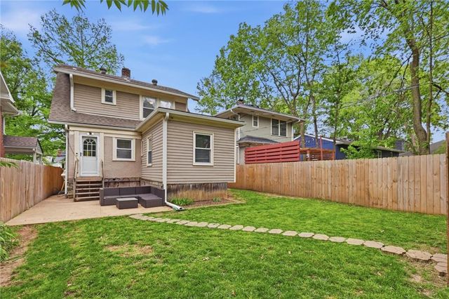 5910 Cherry Street, Kansas City, MO 64110
