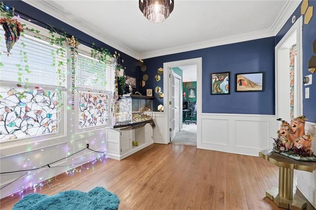 5910 Cherry Street, Kansas City, MO 64110