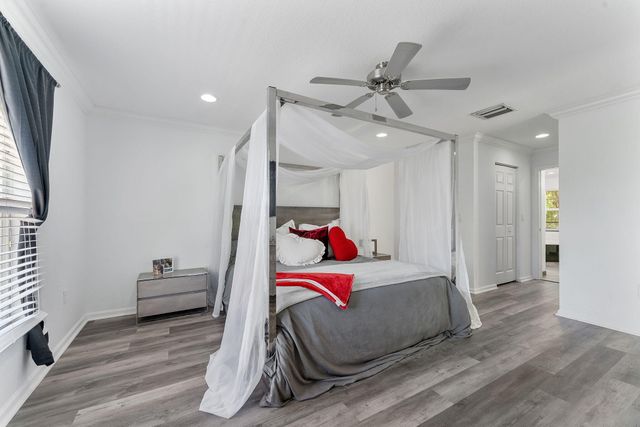 7942 Parsons Pine Drive, Boynton Beach, FL 33437