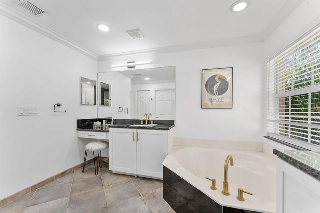7942 Parsons Pine Drive, Boynton Beach, FL 33437