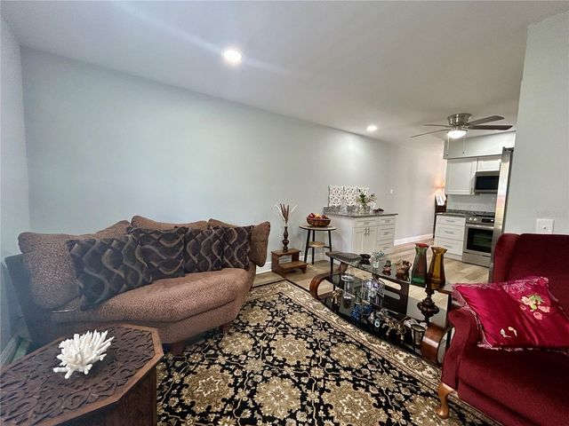 2286 NORWEGIAN DRIVE 8, Clearwater, FL 33763