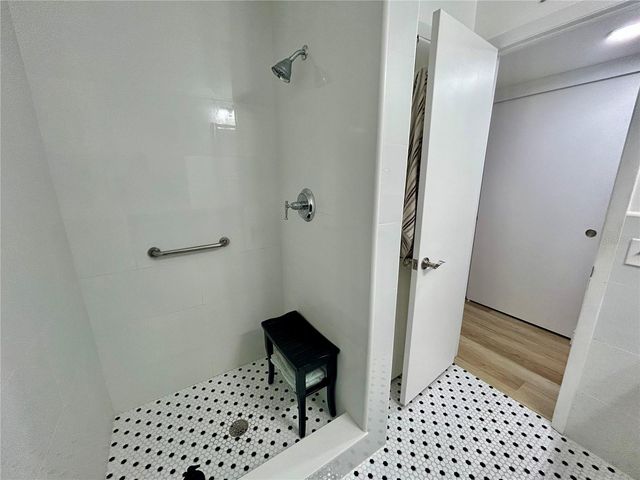 2286 NORWEGIAN DRIVE 8, Clearwater, FL 33763