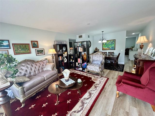 2286 NORWEGIAN DRIVE 8, Clearwater, FL 33763