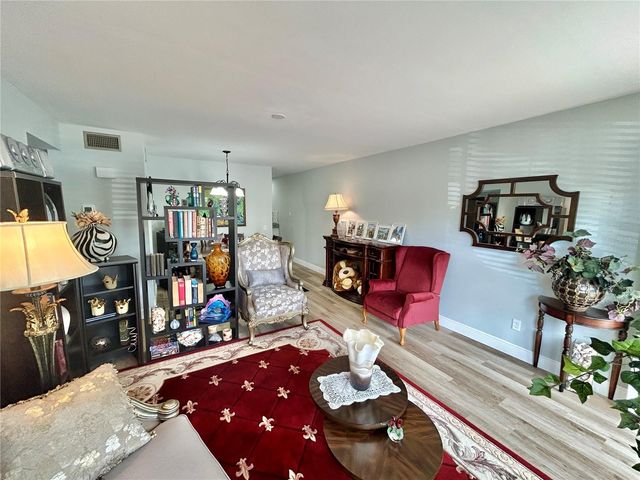 2286 NORWEGIAN DRIVE 8, Clearwater, FL 33763