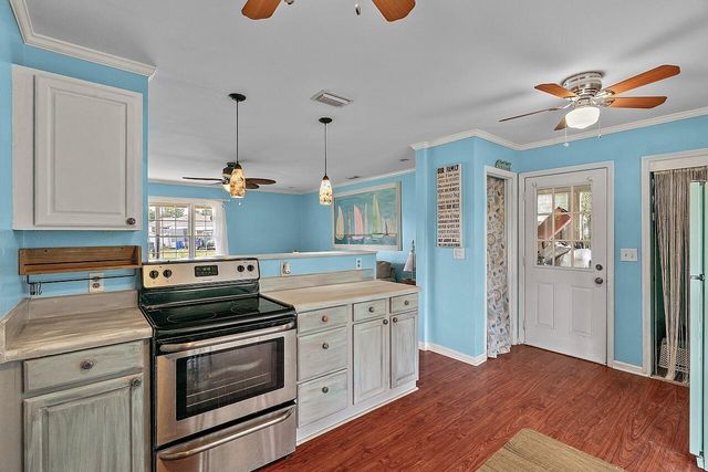 481 Warren Street, Sebastian, FL 32958